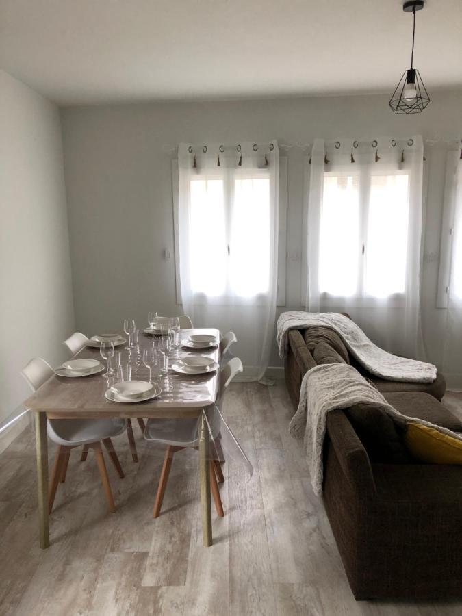 Appartement Cosy Et Lumineux Caussens Bagian luar foto